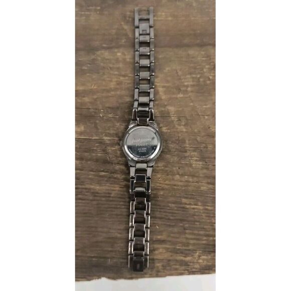 Fossil F2 All Stainless Steel Ladies Watch With Purple Dial - Picture 7 of 9